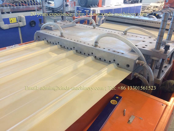 PP roof tile making machine